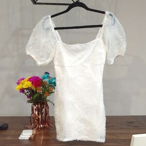 Le Lis White Puff Sleeve Sheath Dress